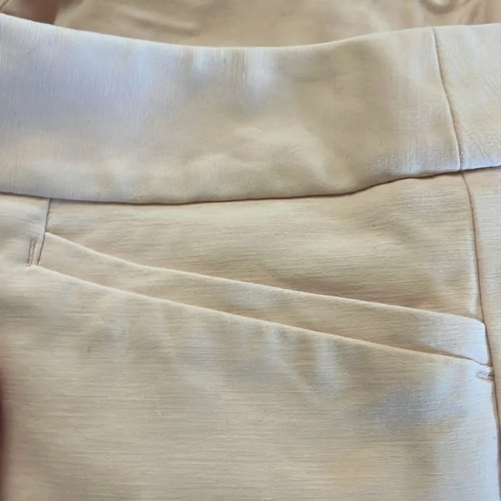 Talbots Soft Pastel Color of the Year Peach Fuzz Crop Pants
